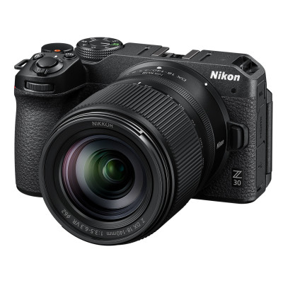 Z30 + Z DX 18-140 VR + SD 64GB 800x Pro