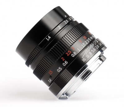 35mm f/1.4 FF x Canon RF