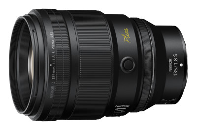 NIKKOR Z 135mm f/1.8 S Plena