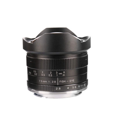 7,5mm f/2.8 x Sony E