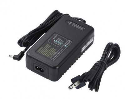 C400P Caricabatterie per Flash AD400Pro