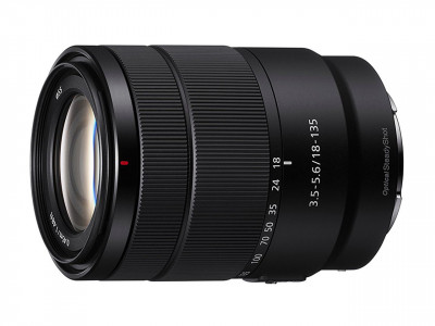 E 18-135mm f/3.5-5.6 OSS